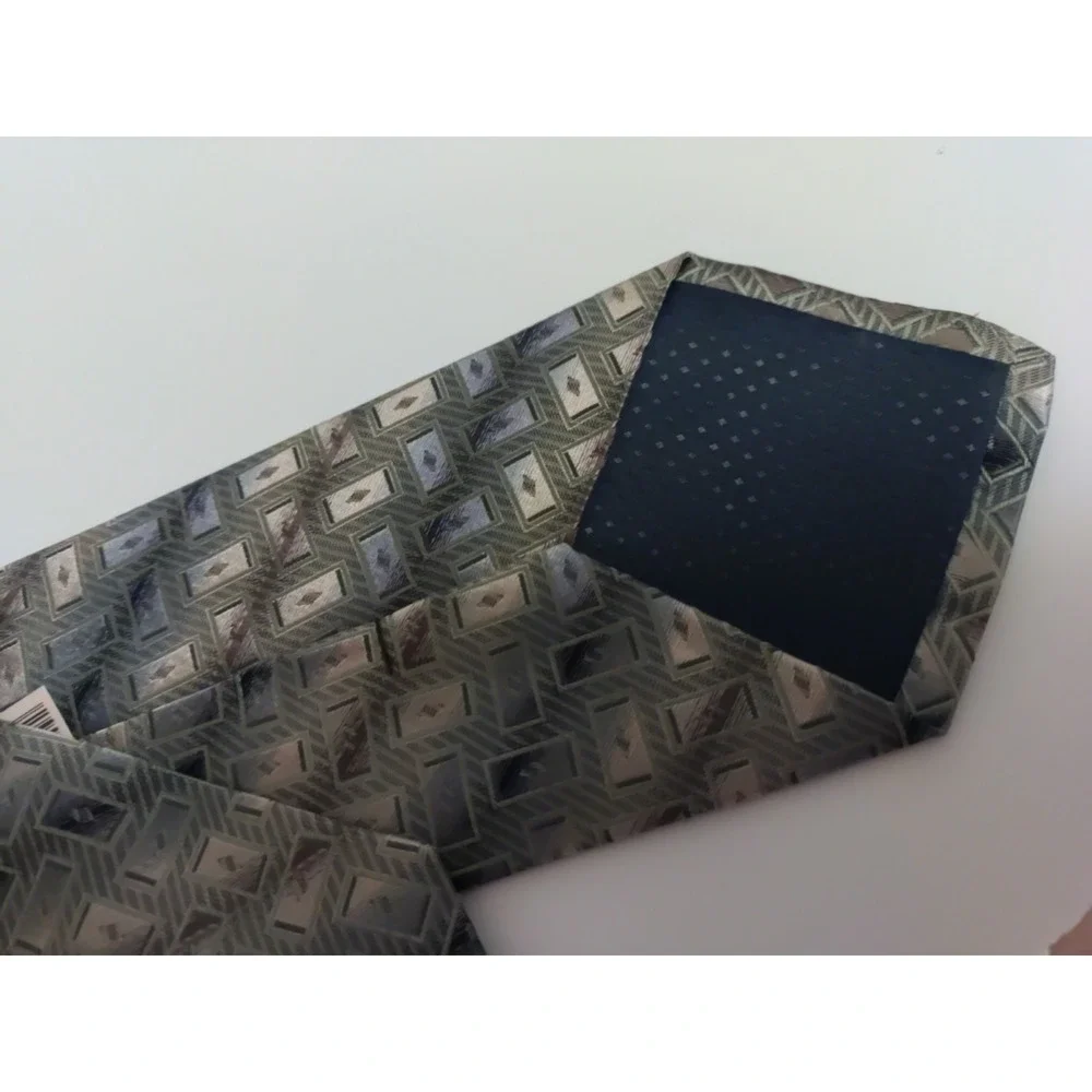 Axis‎ Men Multicolor Pattern Silk Hand Made 57